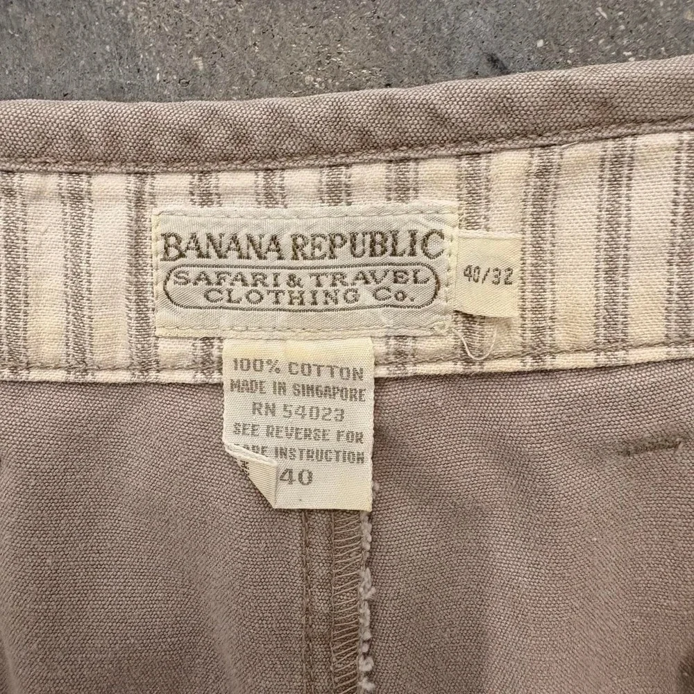 Vintage Banana Republic Pleated Khaki Chino Pants 40x32 Safari Travel Tan 90s